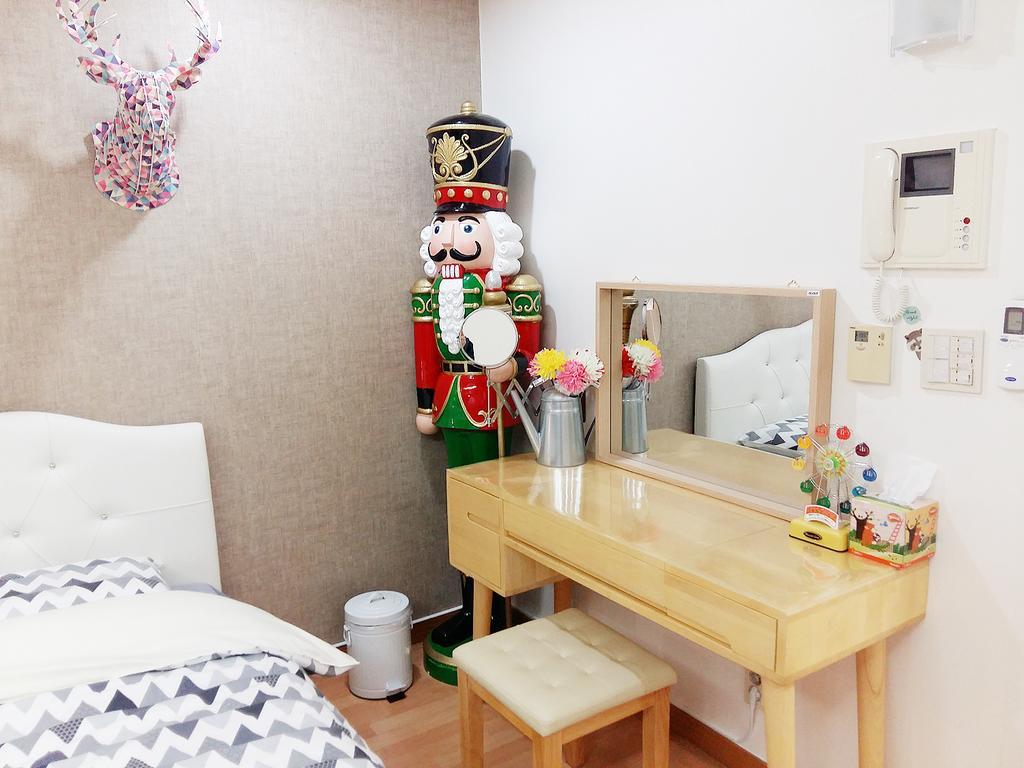 Apartment Sweet *